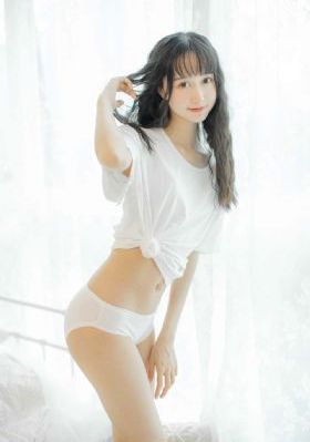 女大学生按摩室